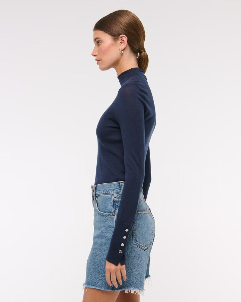 Abercrombie & Fitch High Rise Loose Short In Medium